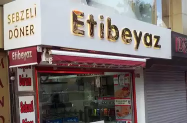 İstanbul Tabela Örnekleri